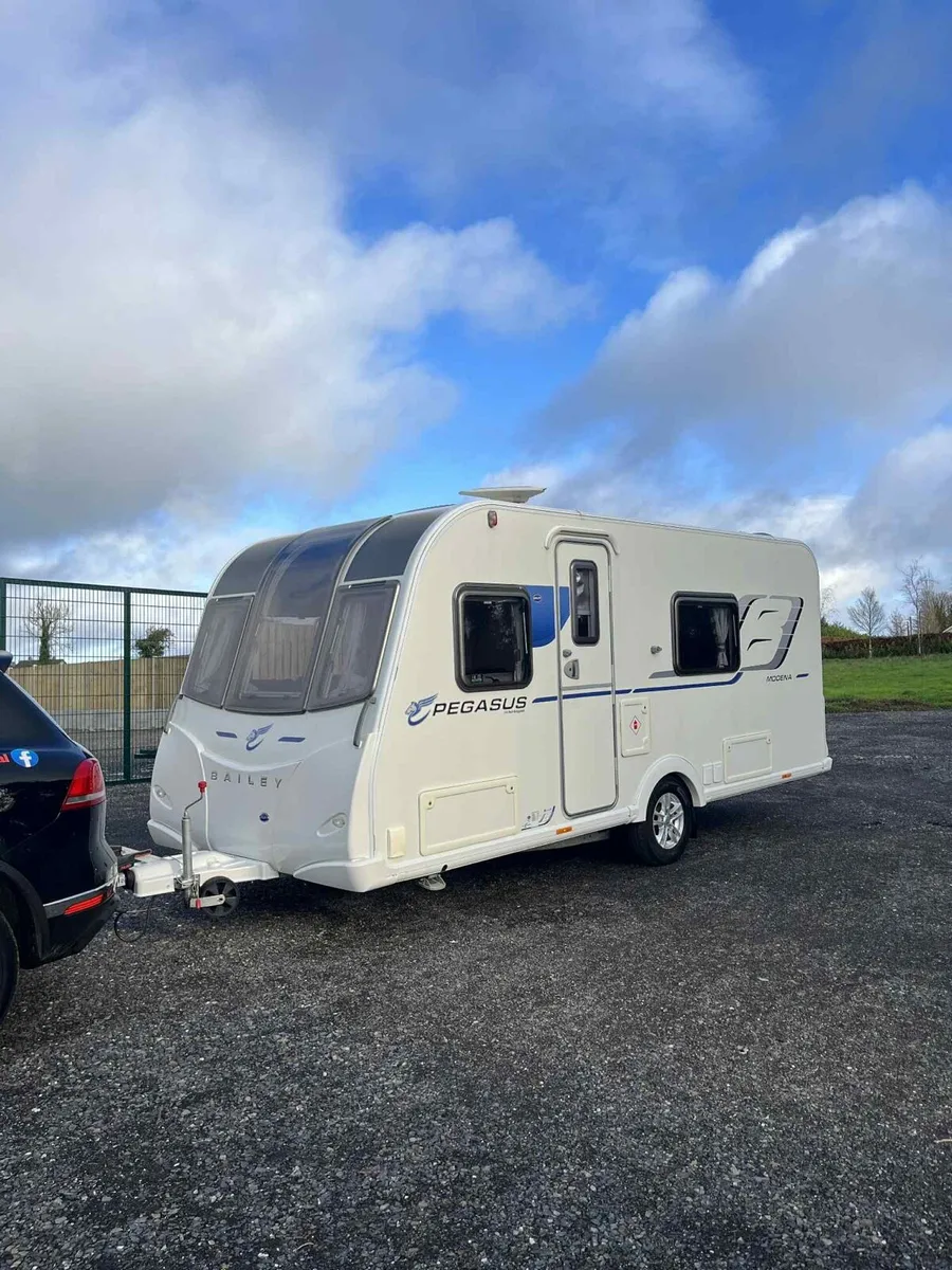 2017 Bailey Pegasus 4 Berth Fixed Bed Caravan - Image 1