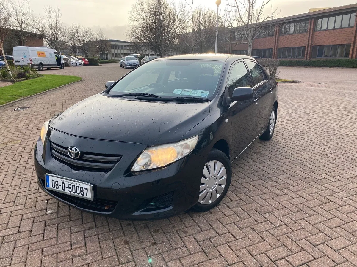 Toyota Corolla - Image 2