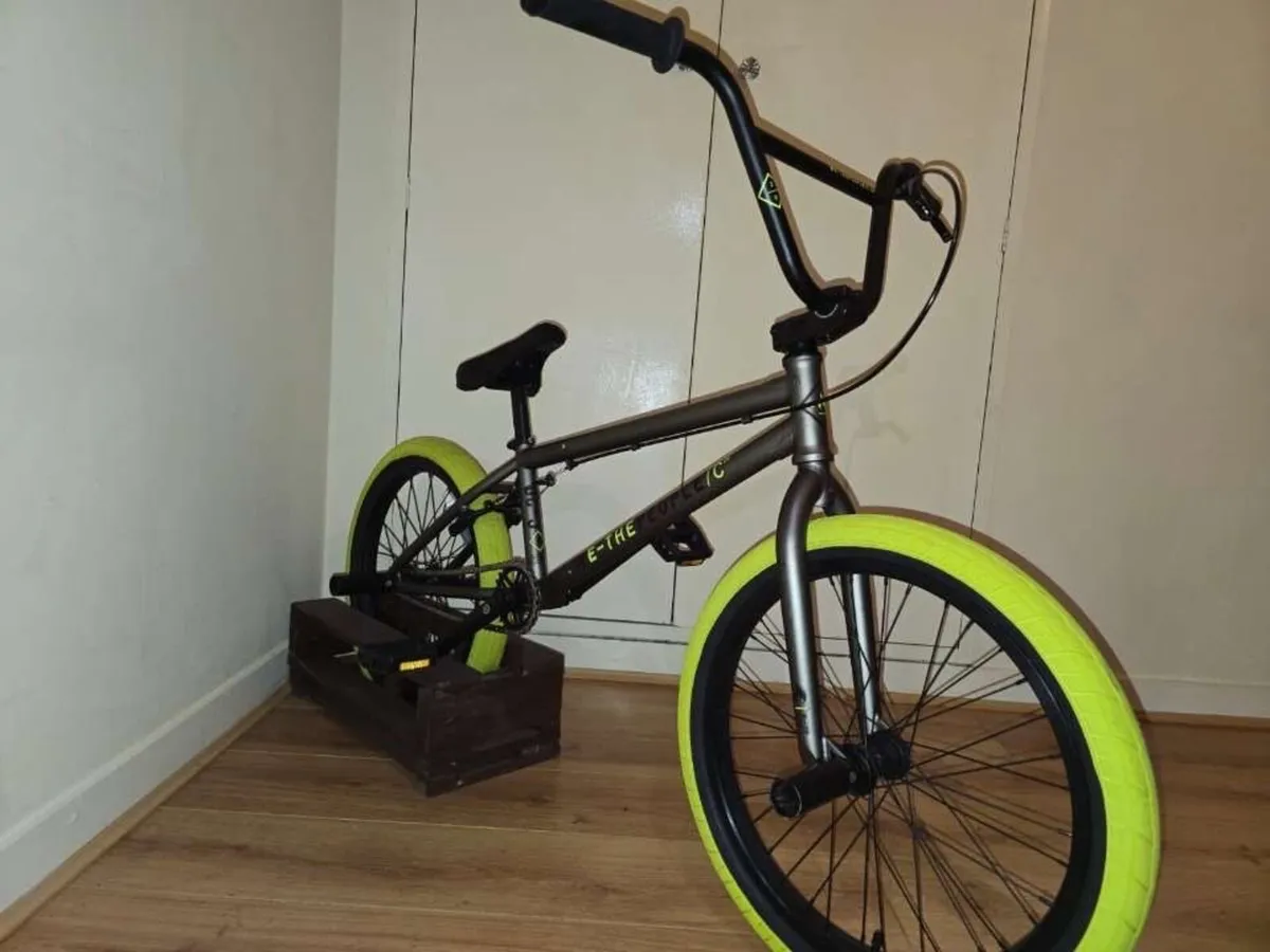 Wethepeople Curse raw BMX bicycle - Image 2