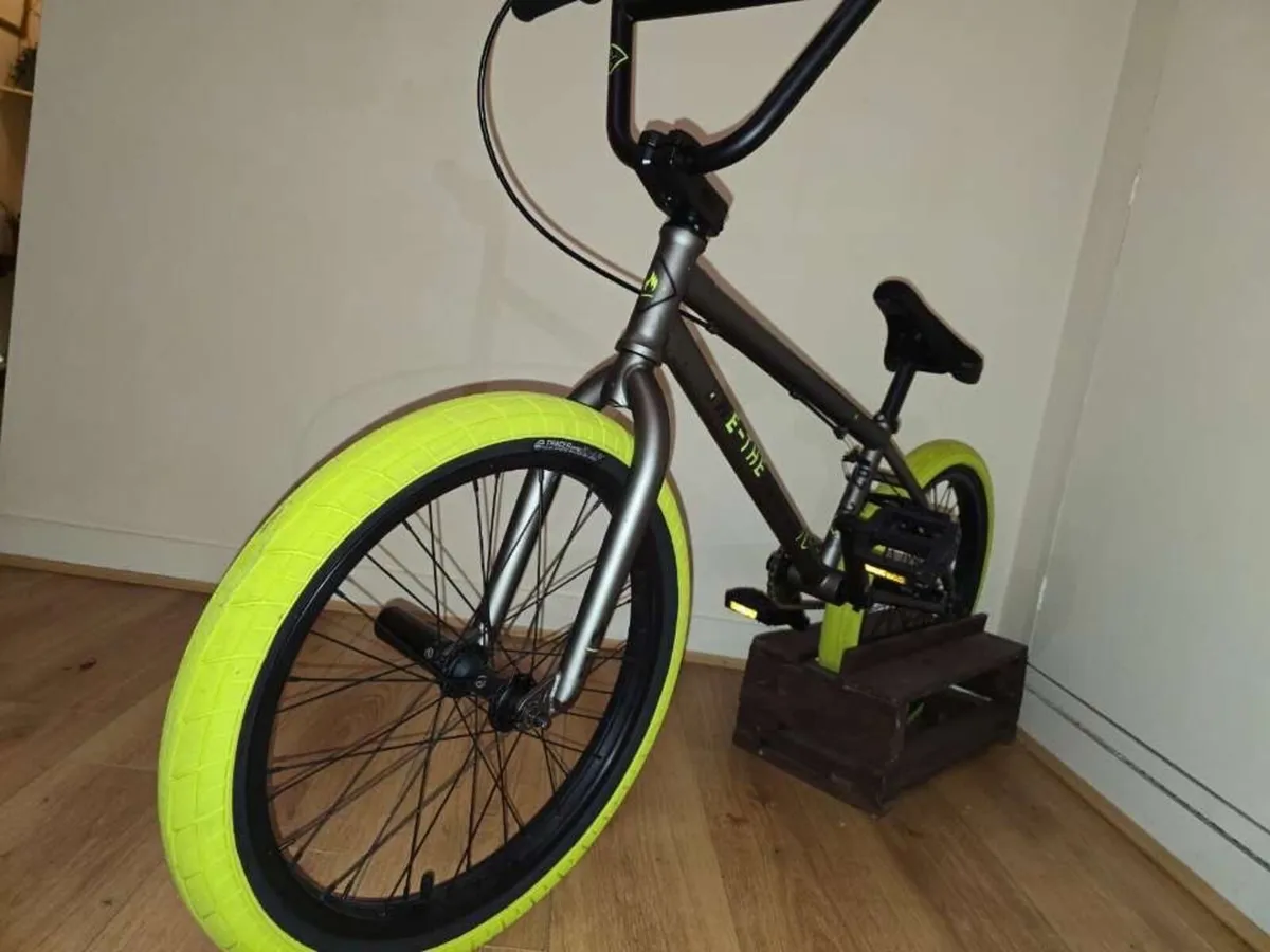 Wethepeople Curse raw BMX bicycle - Image 4