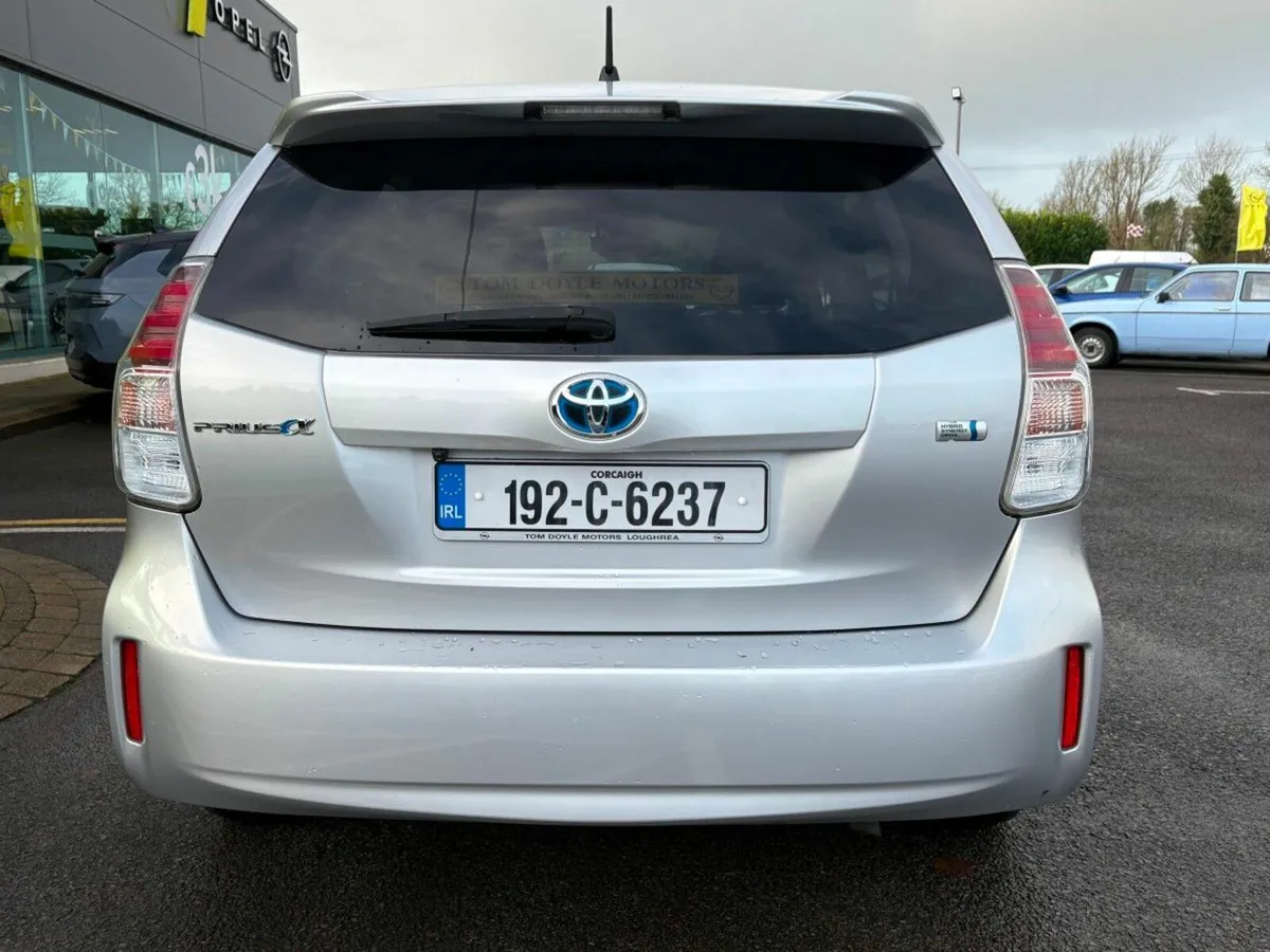 Toyota Prius 1.8 Hybrid - Image 3