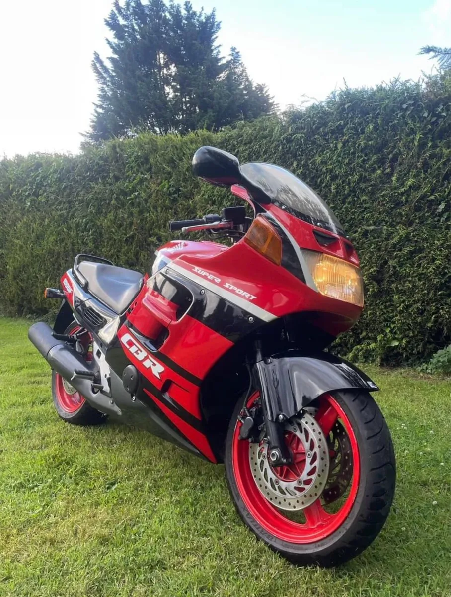 Honda cbr 1000f - Image 2