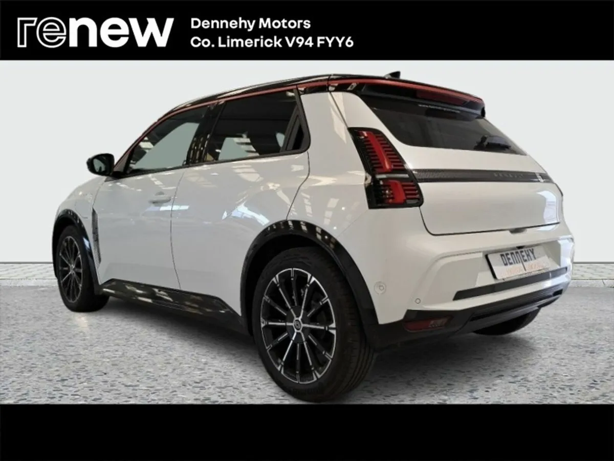 Renault 5 ETECH 52kwh 150hp Iconic - Image 3