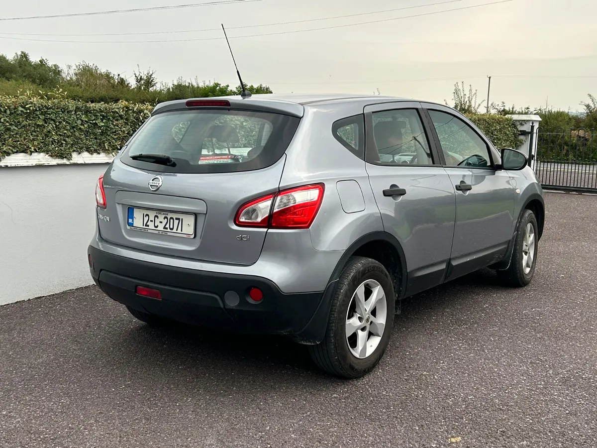 Nissan Qashqai 2012 low miles - Image 3