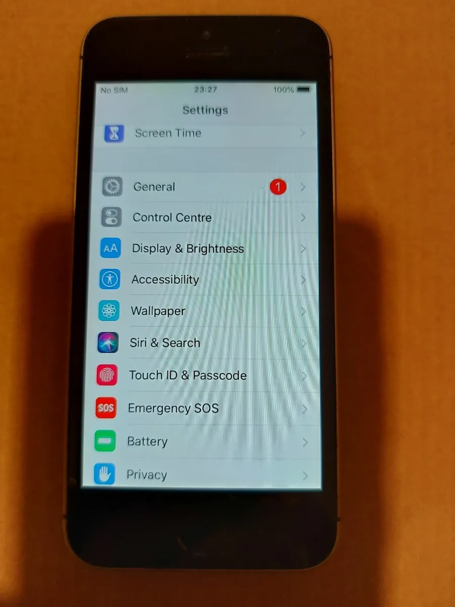 Apple iPhone SE, 64GB, Battery Health 90% - Image 4