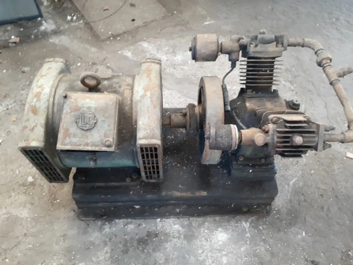 vintage lancaster compressor - Image 3