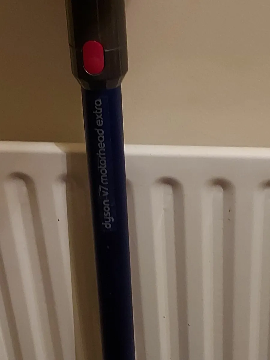 Dyson V7 motorhead extra vacuum cleaner - Image 2