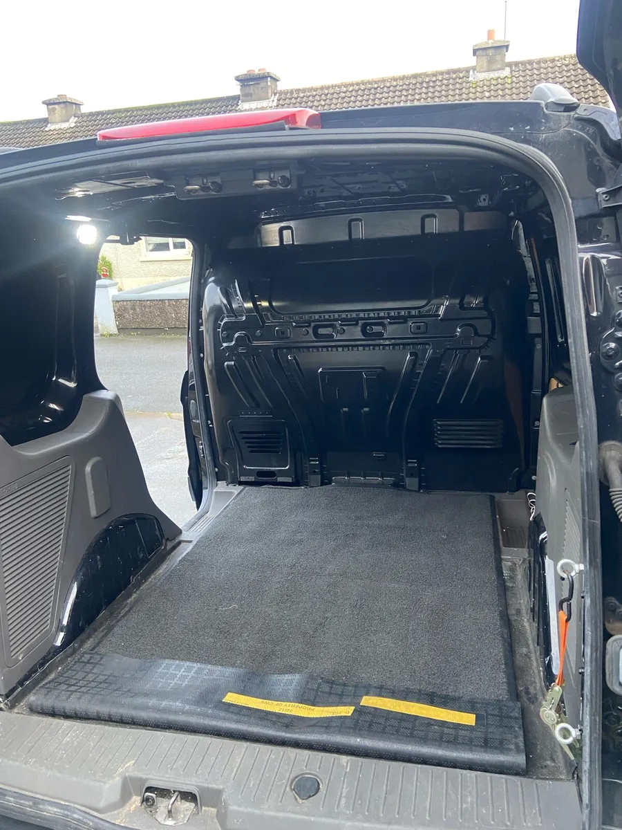 Ford Connect - Image 3