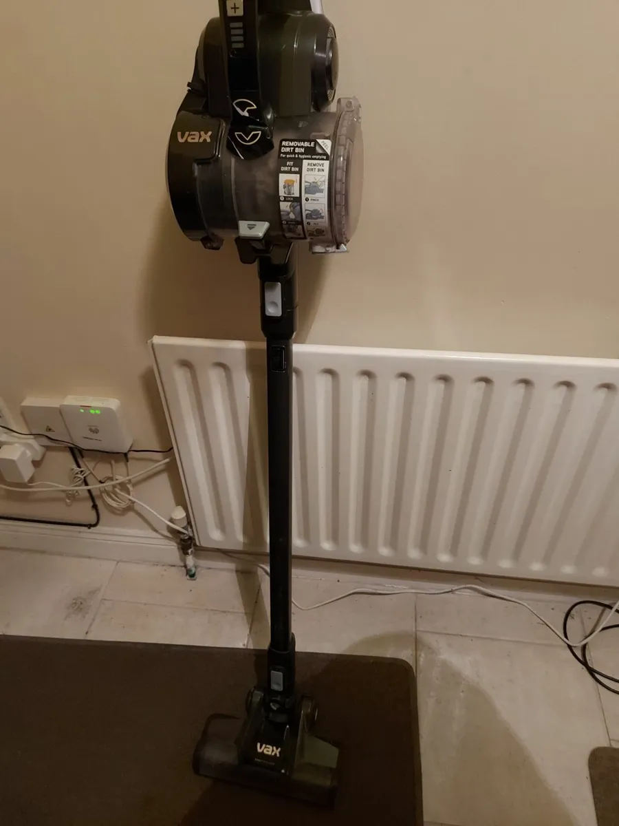 VAX Blade 2 MAX VBT3ASV1 Cordless Vacuum Cleaner - Image 1