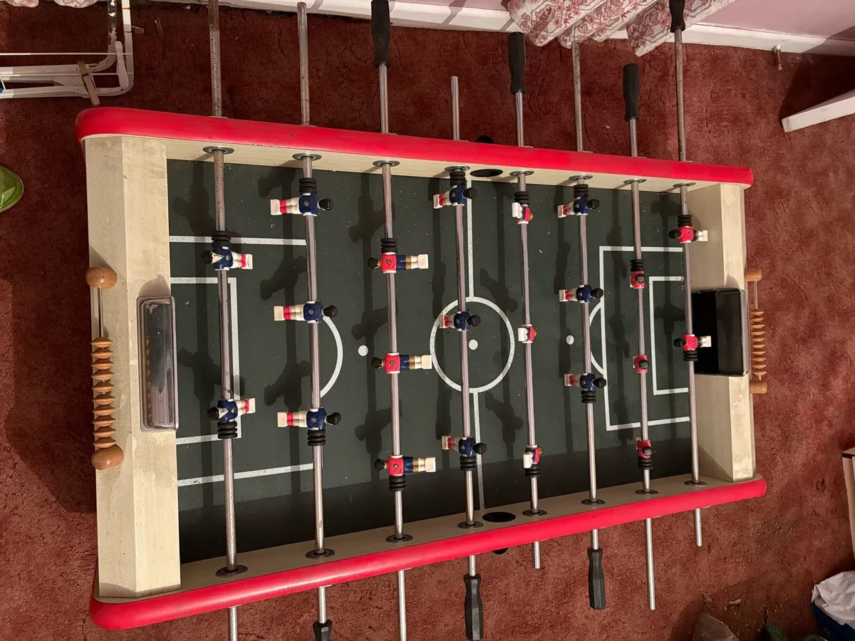 Football table - Image 1