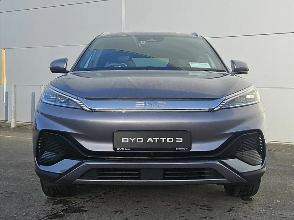 BYD ATTO 3 EV Comfort - Image 3