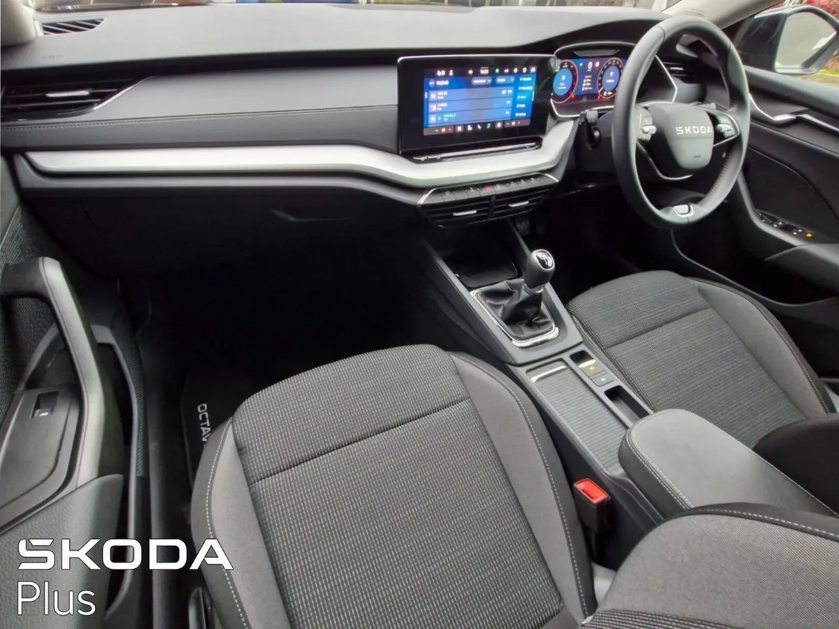 Skoda Octavia Selection 2.0TDI 115HP - Image 4