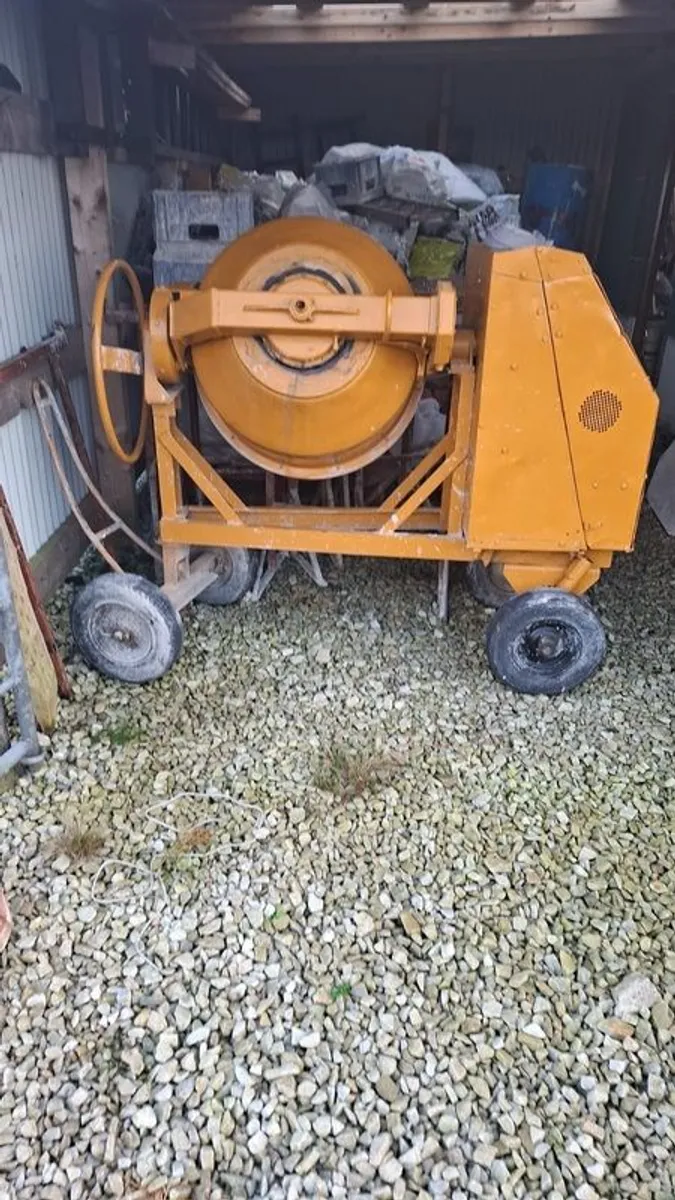 bedford mixer - Image 2