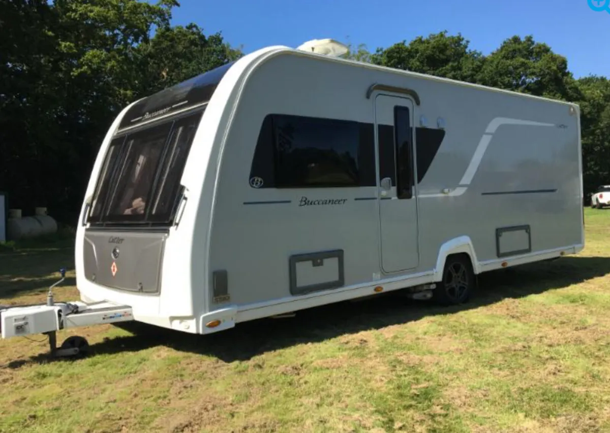 2016 Buccaneer Cutter 4 Berth Island Bed Caravan - Image 1