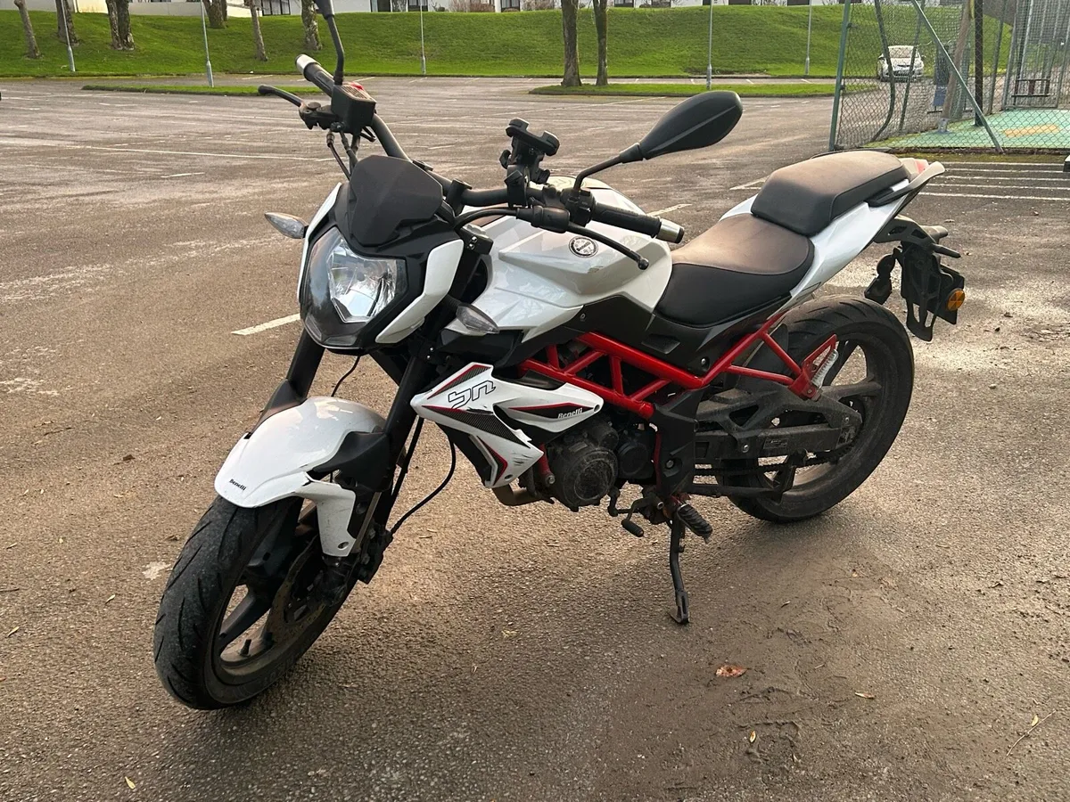 Benelli BN125 - Image 1