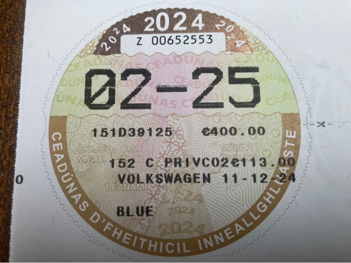 Volkswagen Caddy Maxi Life 7 seater Diesel Automat - Image 2