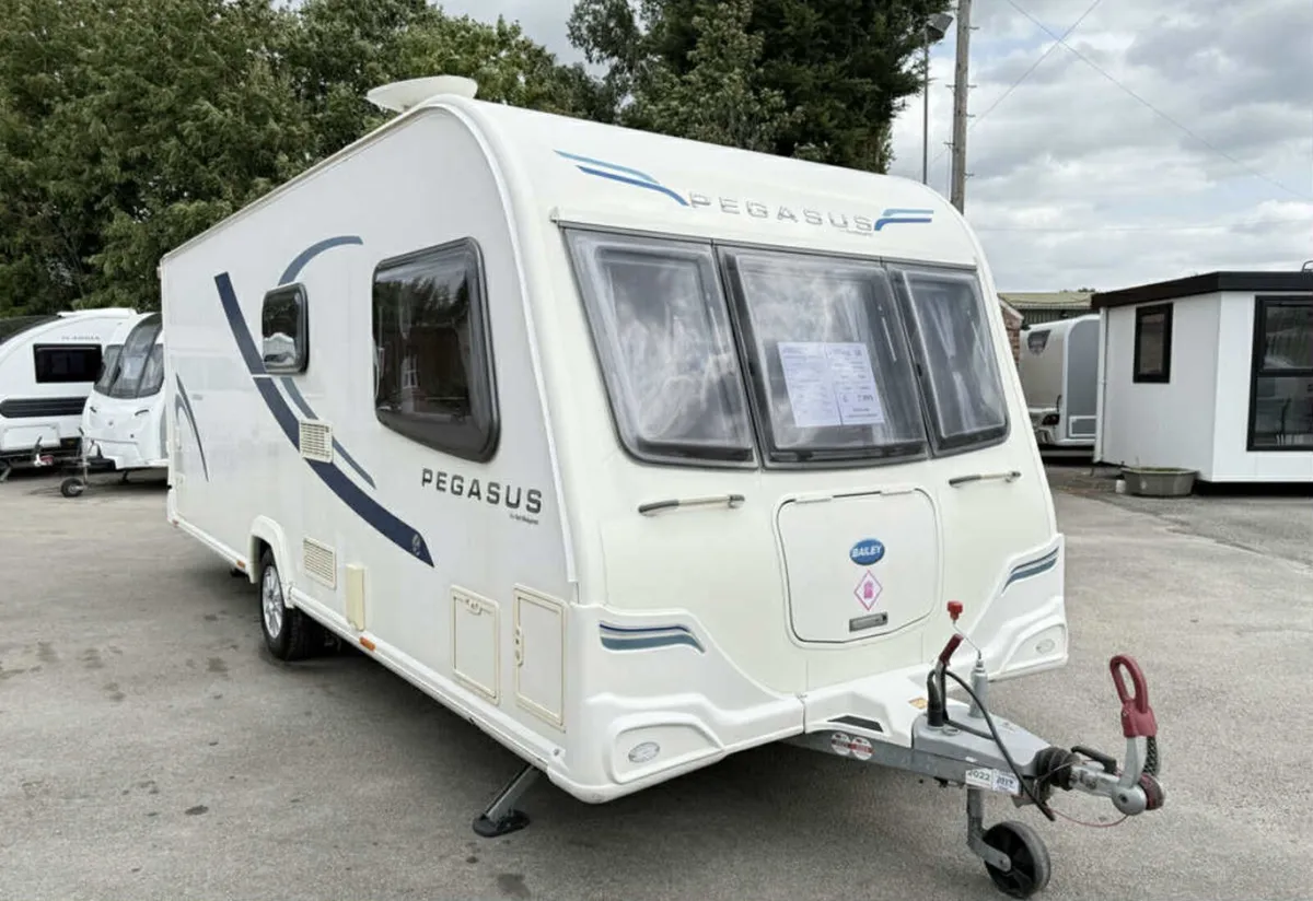 2011 Bailey Pegasus 4 Berth Fixed Bed Caravan - Image 2