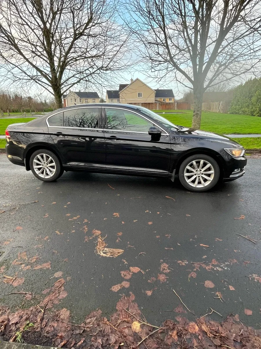 Volkswagen Passat - Image 3