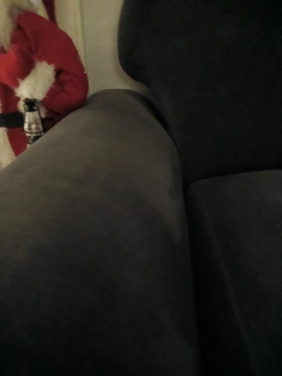 3 and 2 sofa - Image 2