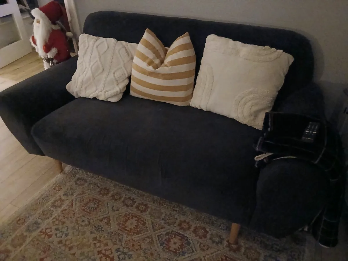 3 and 2 sofa - Image 3