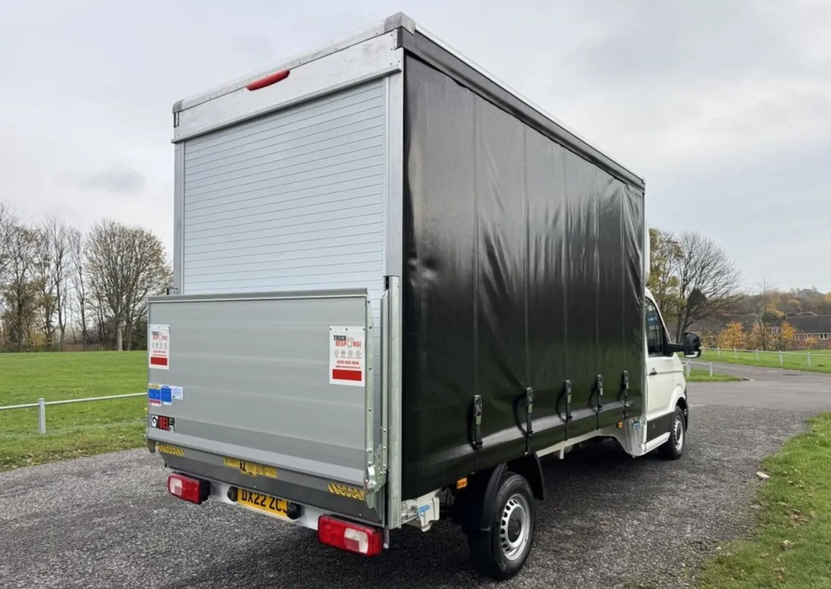 2022 VOLKSWAGEN CRAFTER 4.2m (14ft) Curtainside - Image 2