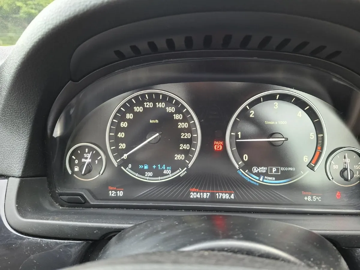 BMW 5-Series 2016 - Image 3