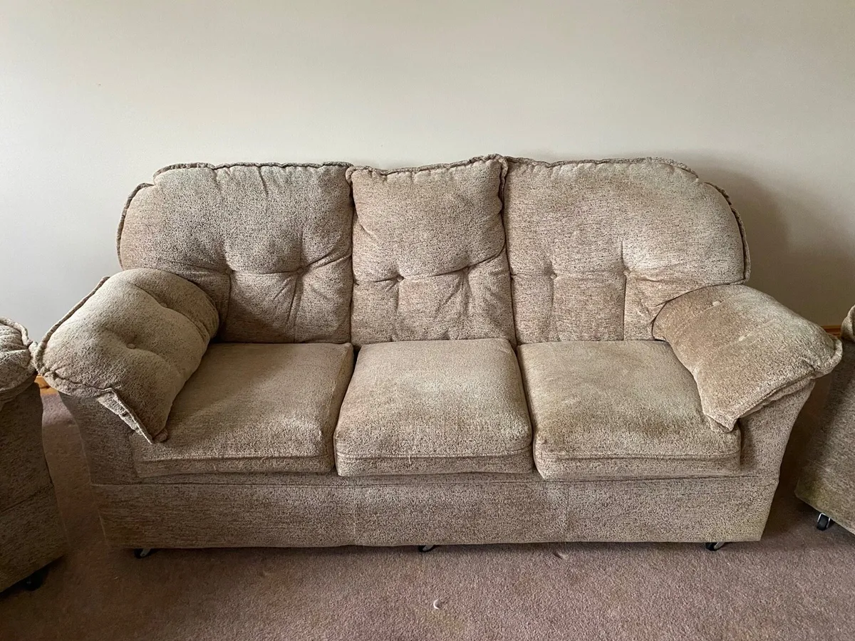 Couch and armchairs - Image 2