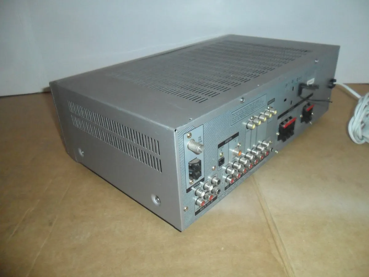Sony STR-DE475 Dolby Digital Receiver - Image 2