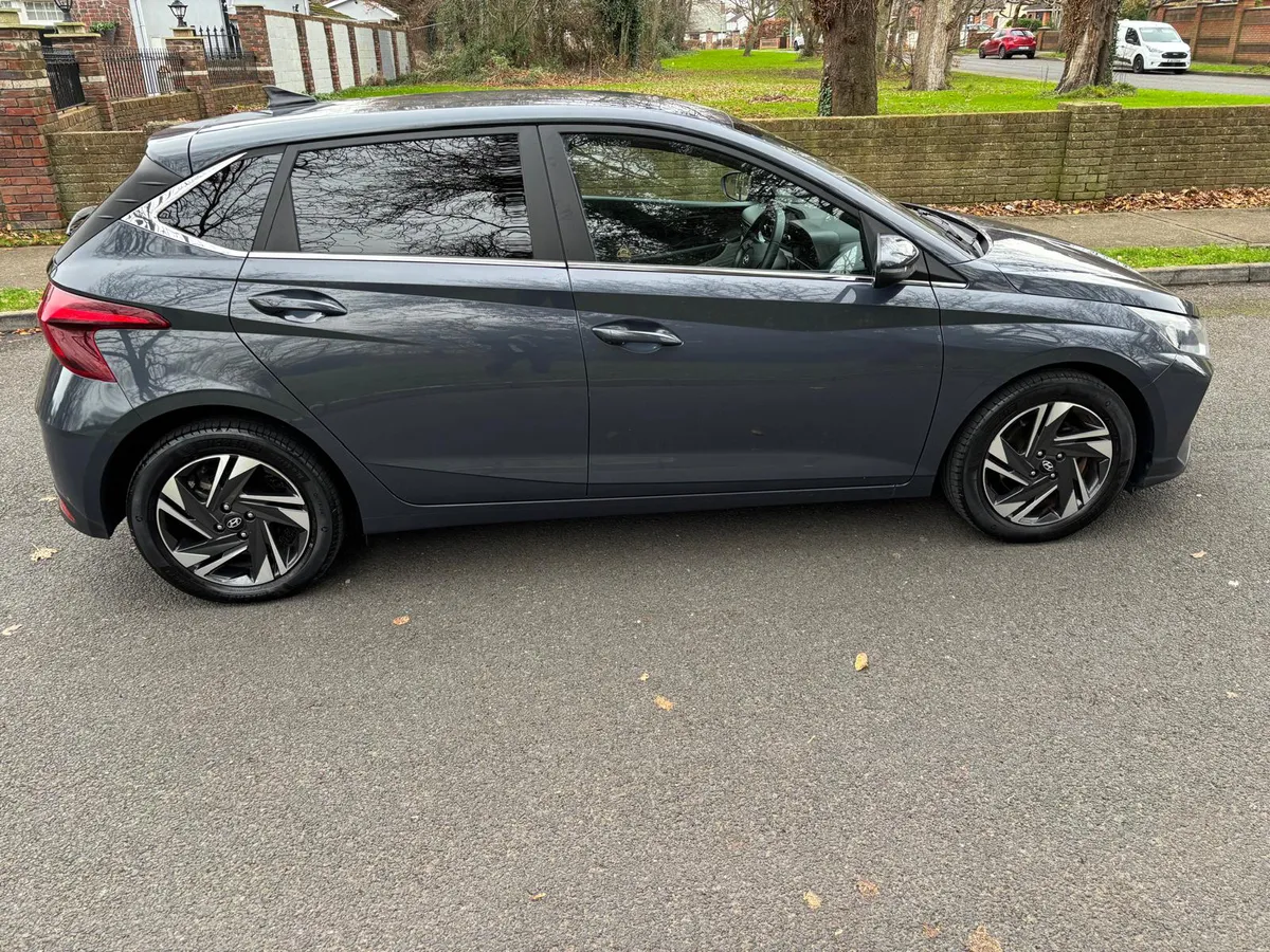 212 HYUNDAI i20 AUTOMATIC ONLY 18K MILES NCT 07/27 - Image 2