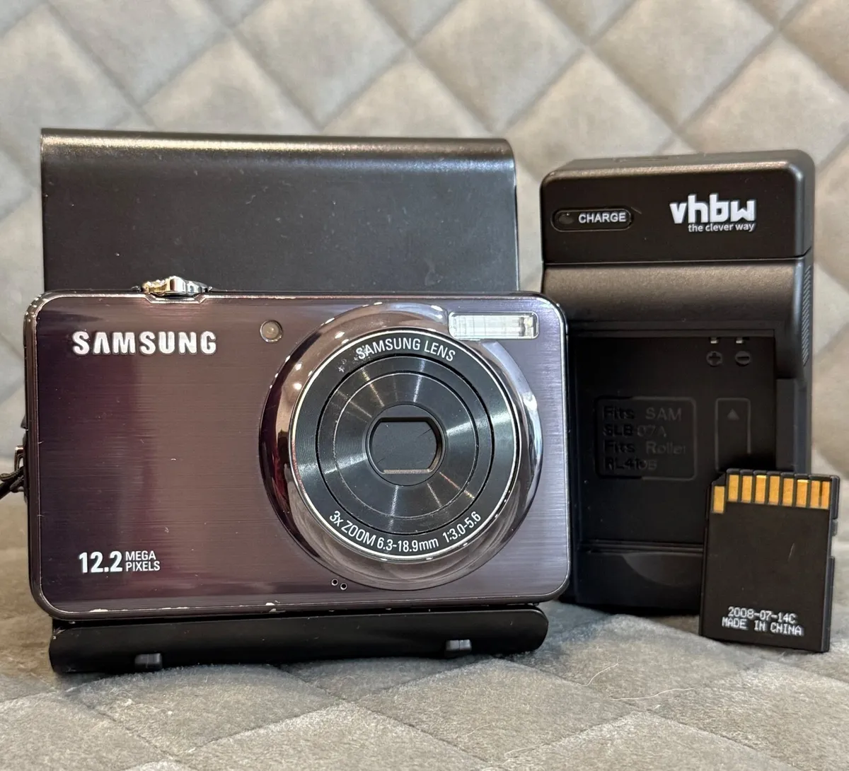 Samsung ST50  compact digital camera 12.2 mp CCD - Image 1