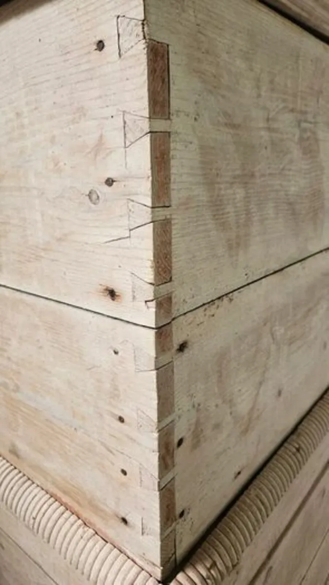 Antique Irish Pine Dowry Chest - Irish Furniture - Image 4