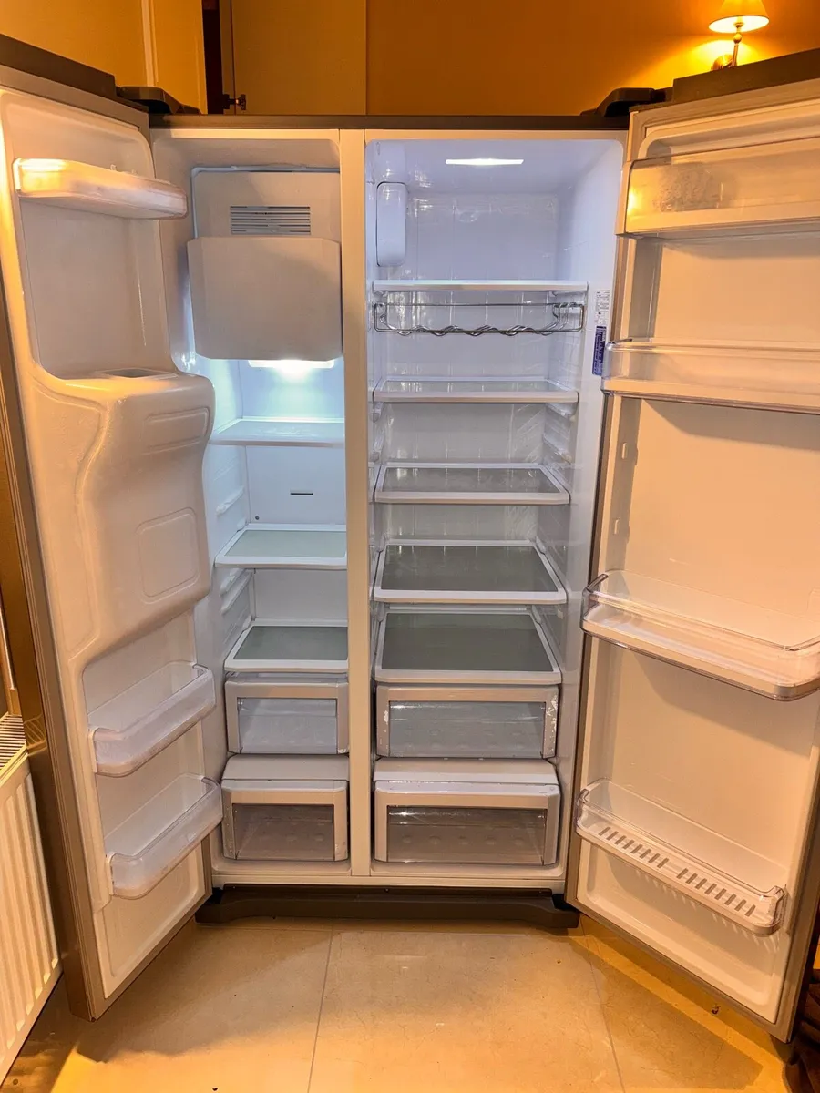 Samsung American Fridge Freezer - Image 2