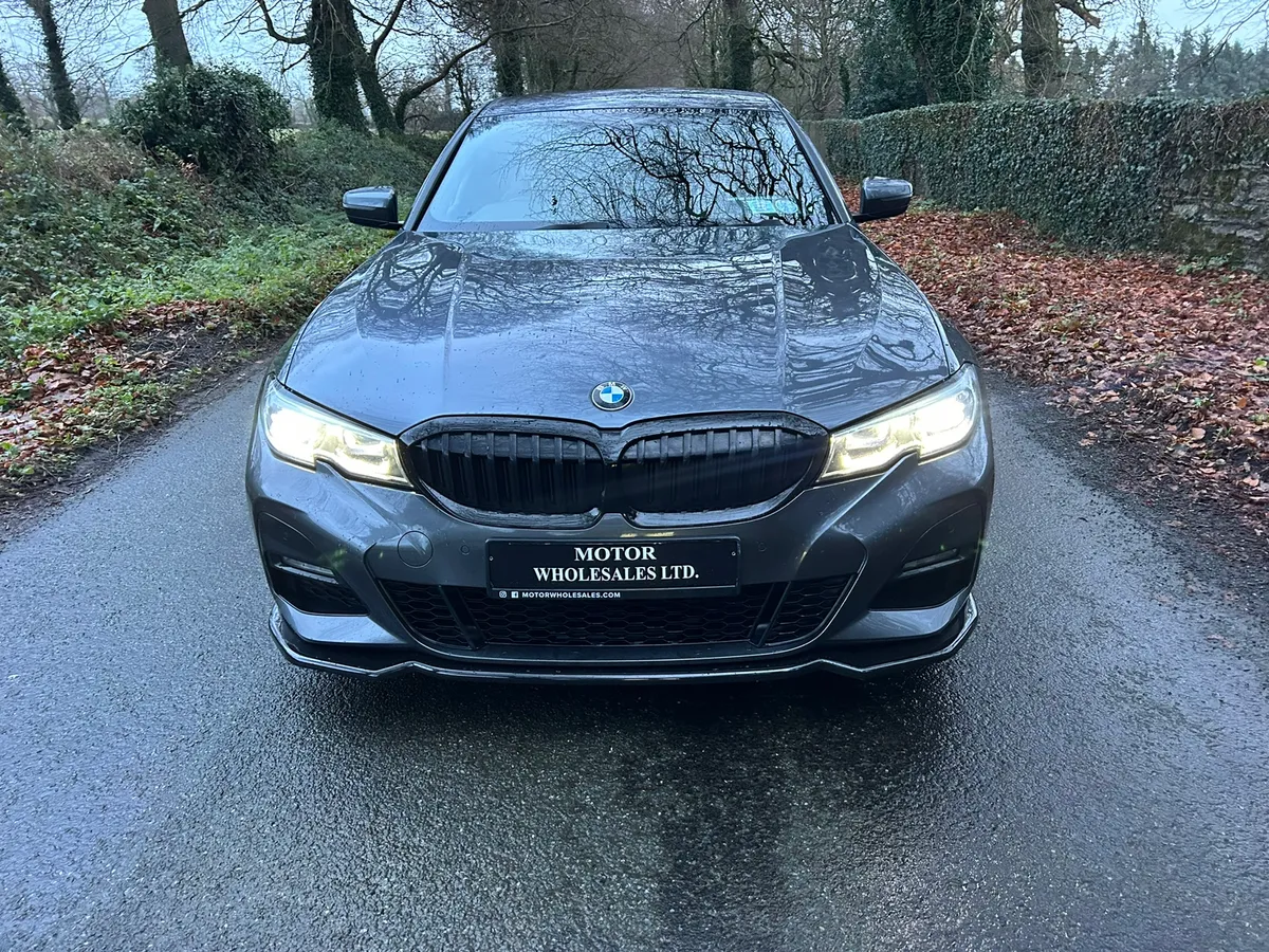 202 BMW 330E M SPORT MINERAL GREY LOW KMS - Image 3