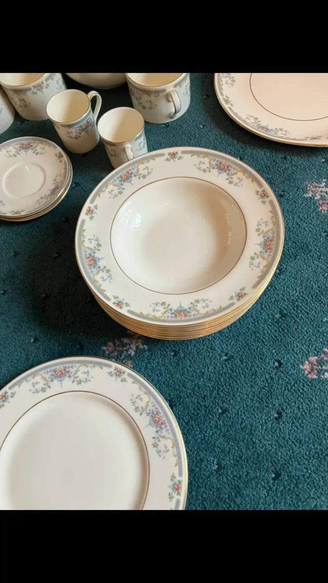 Royal Doulton Juliet Collection - Image 2