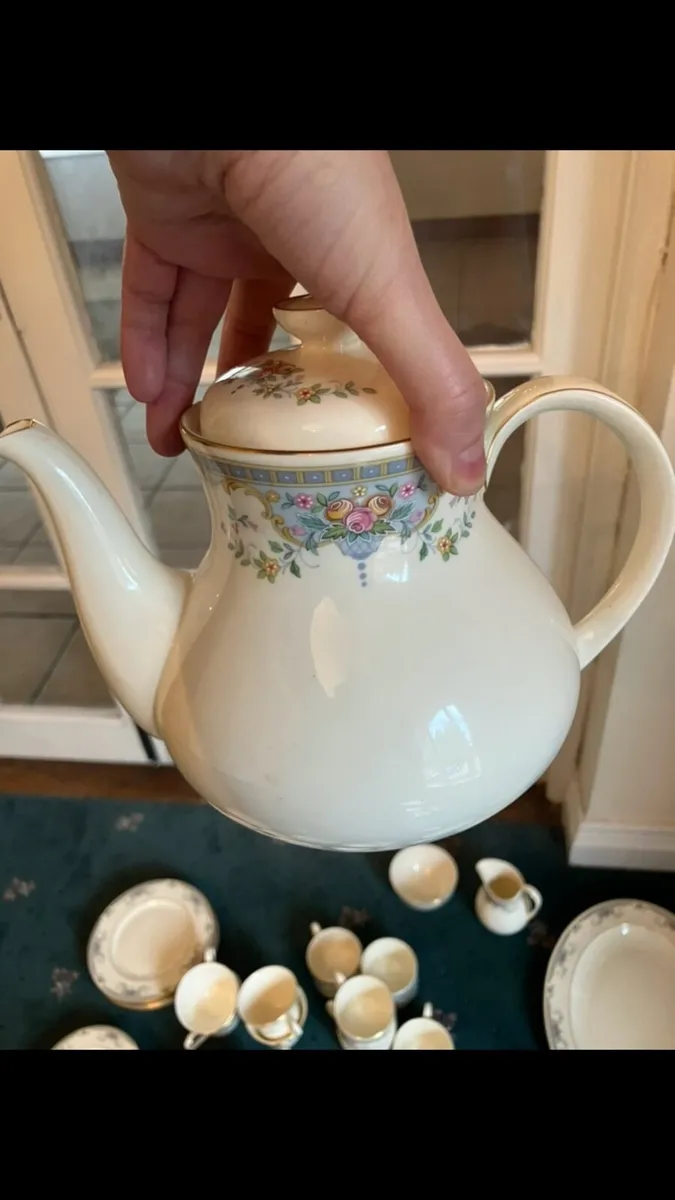 Royal Doulton Juliet Collection - Image 4