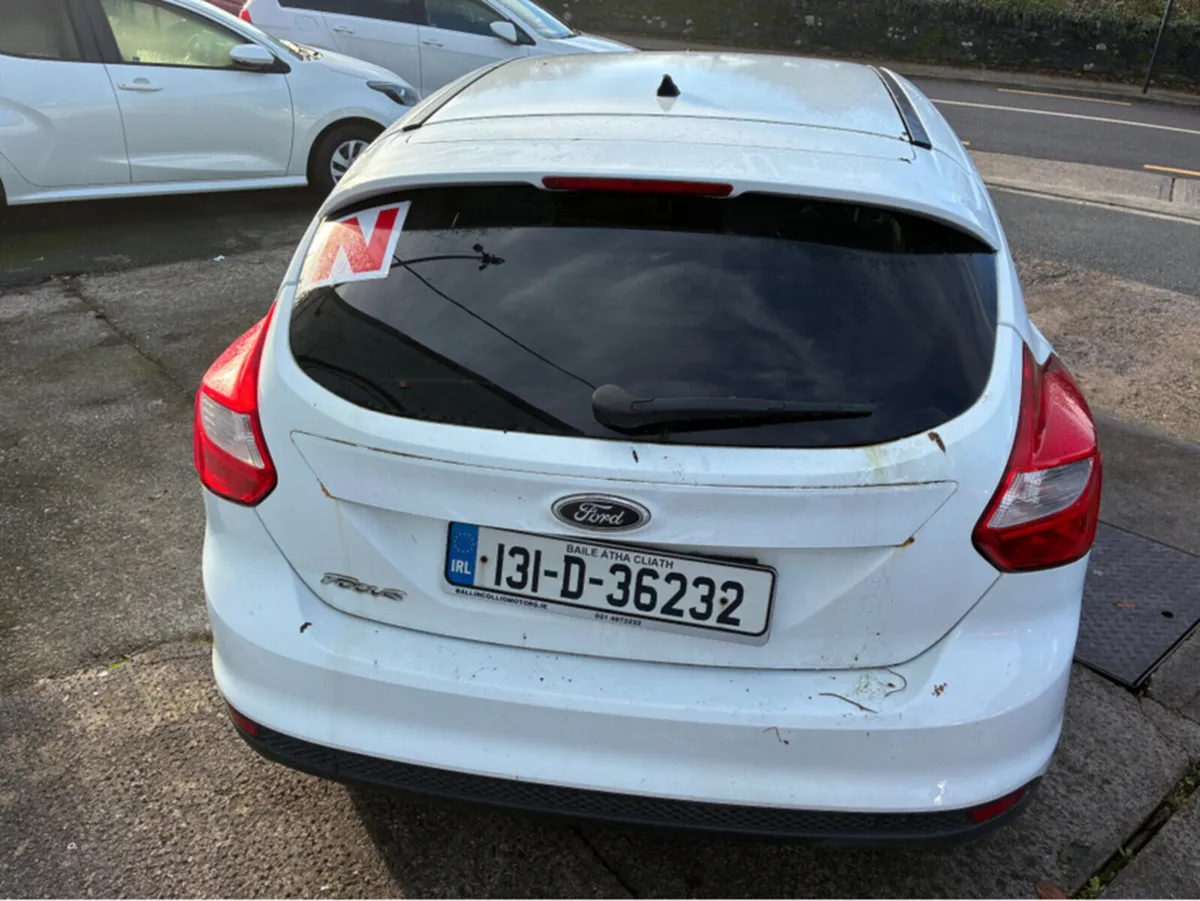 Ford Focus 1.0 ECOBOOST 100PS ZETEC - Image 4