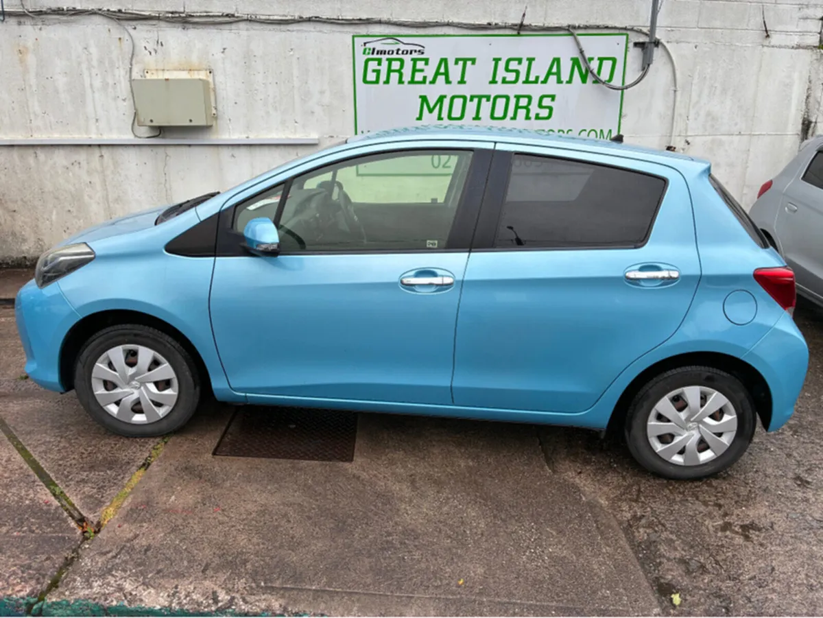 Toyota Yaris 1.0 VVT-i 3Dr Terra - Image 2