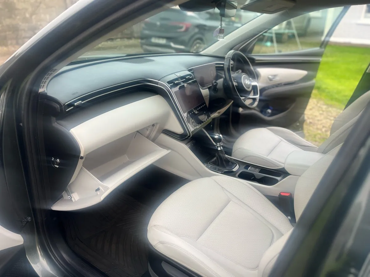 Hyundai Tucson Executive Plus - Image 4