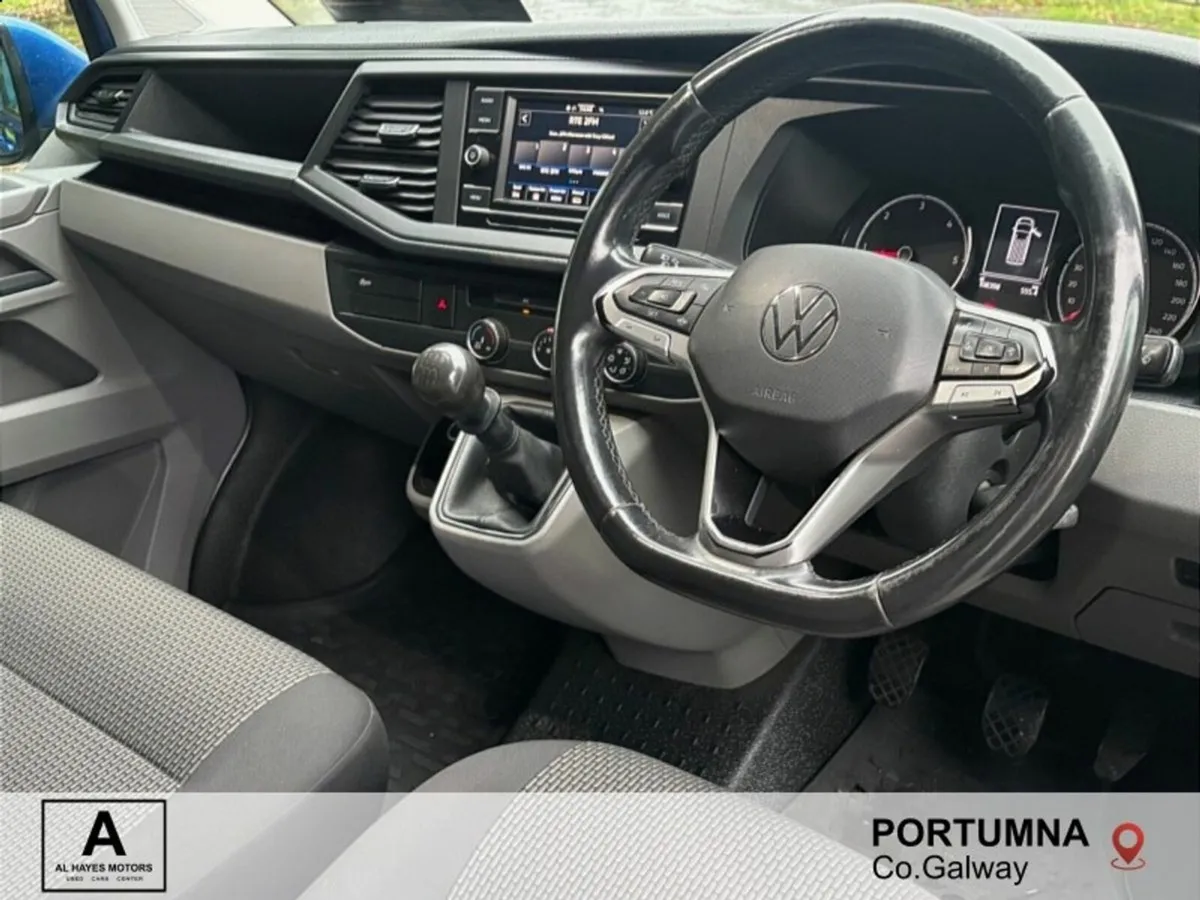 Volkswagen Transporter TRENDLINE T6 30 PVL  2.0TDI - Image 2