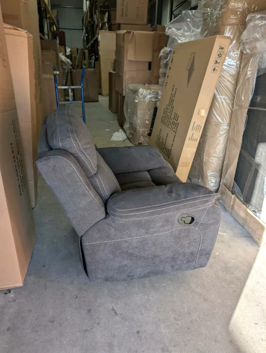 Recliner - Image 2