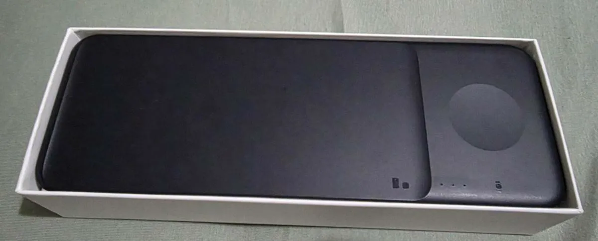 Samsung Wireless Charger - Image 2