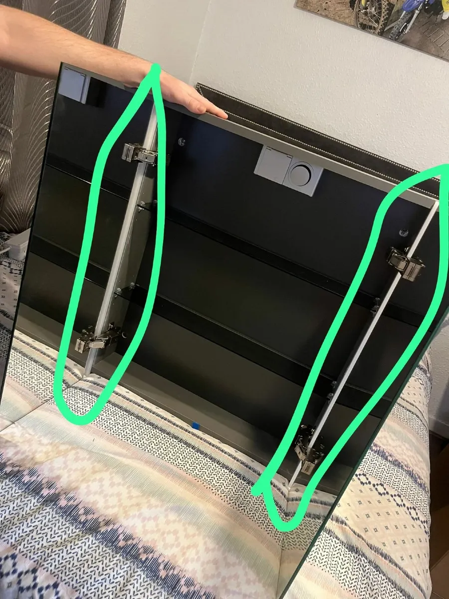 Bathroom  mirror - Image 4