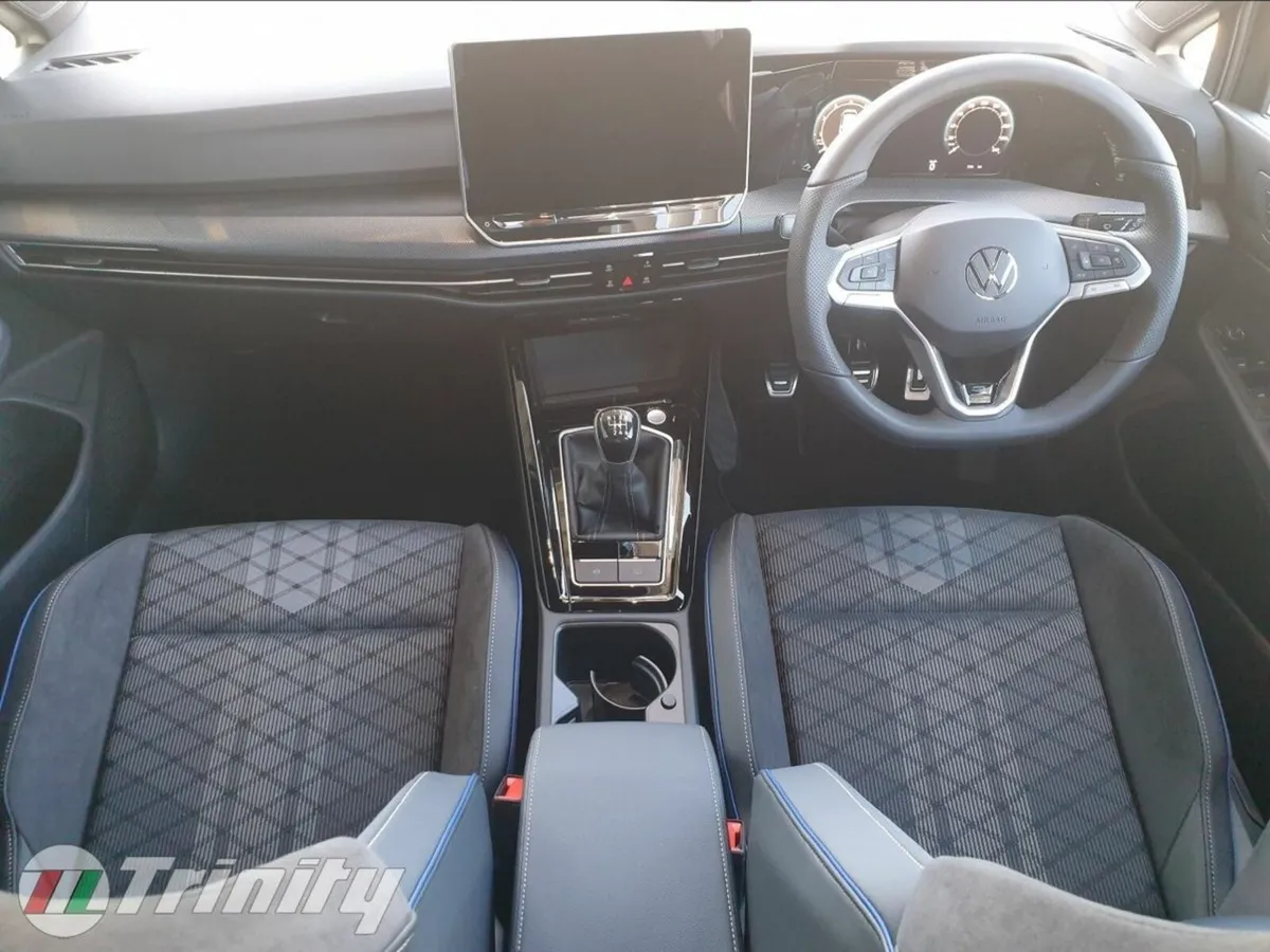 Volkswagen Golf ** AVAILABLE TO ODER NOW ** R-LINE - Image 2