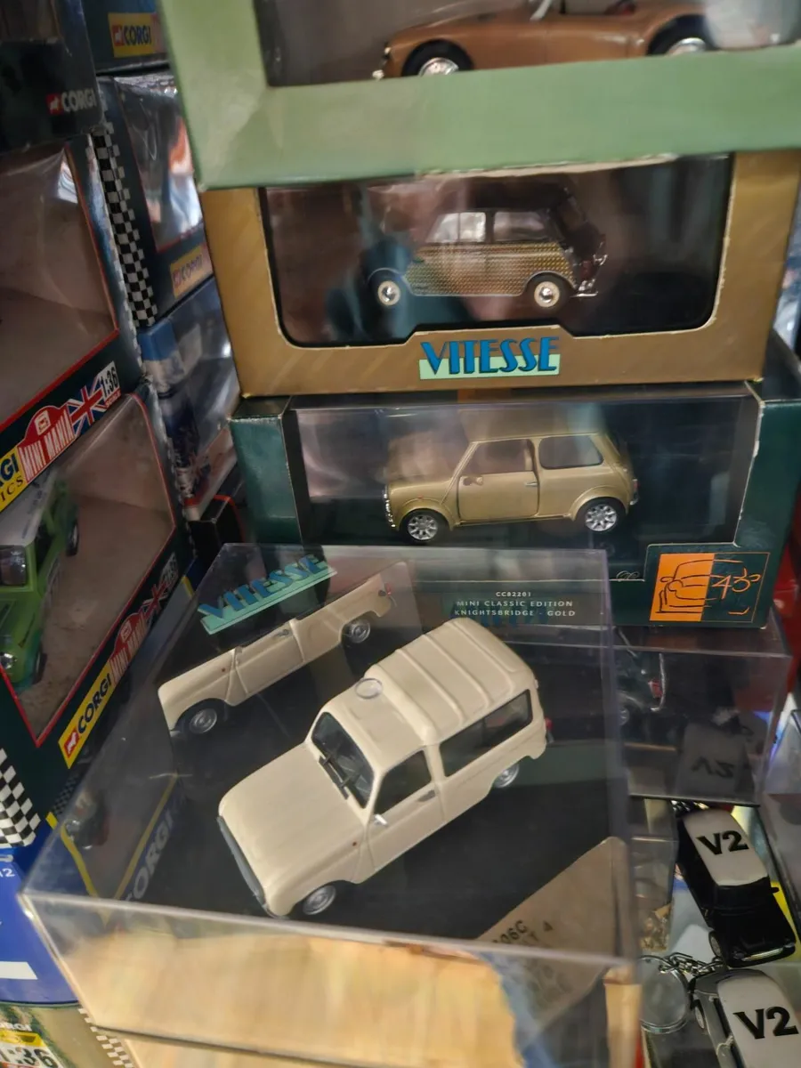 Corgi Vitesse Renault 4 Van