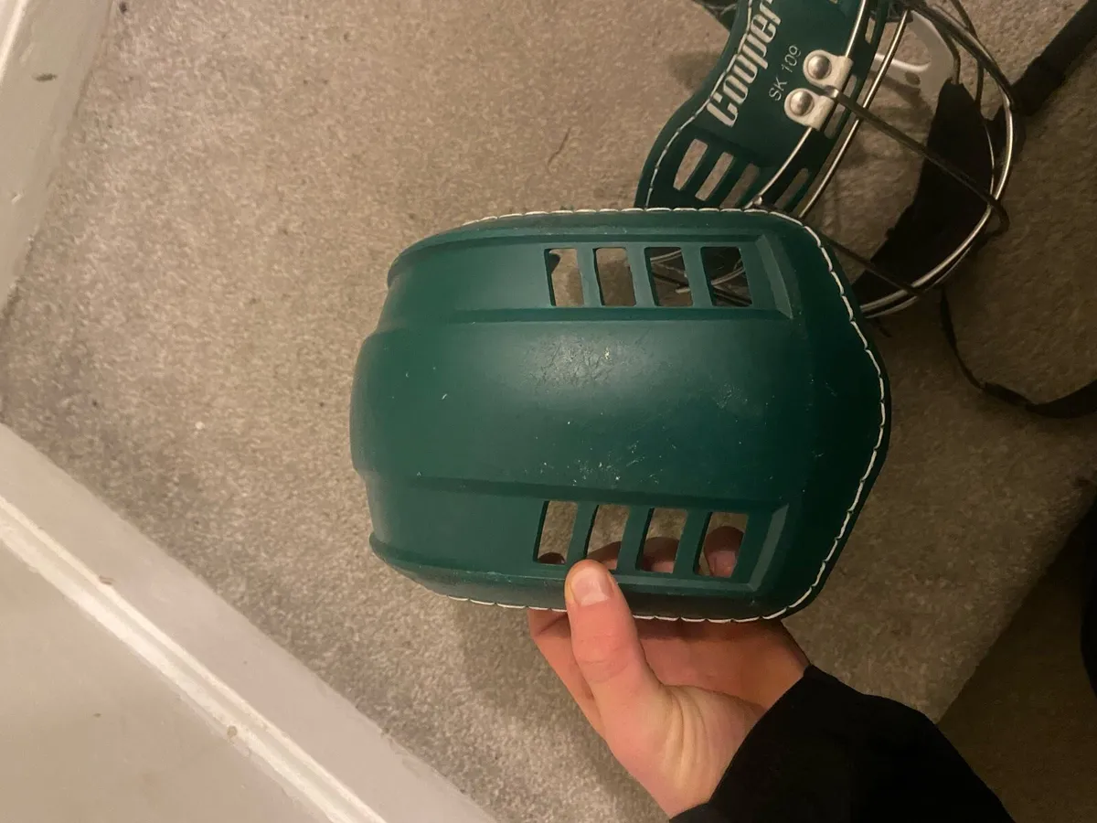 Hurling helmet - Image 4