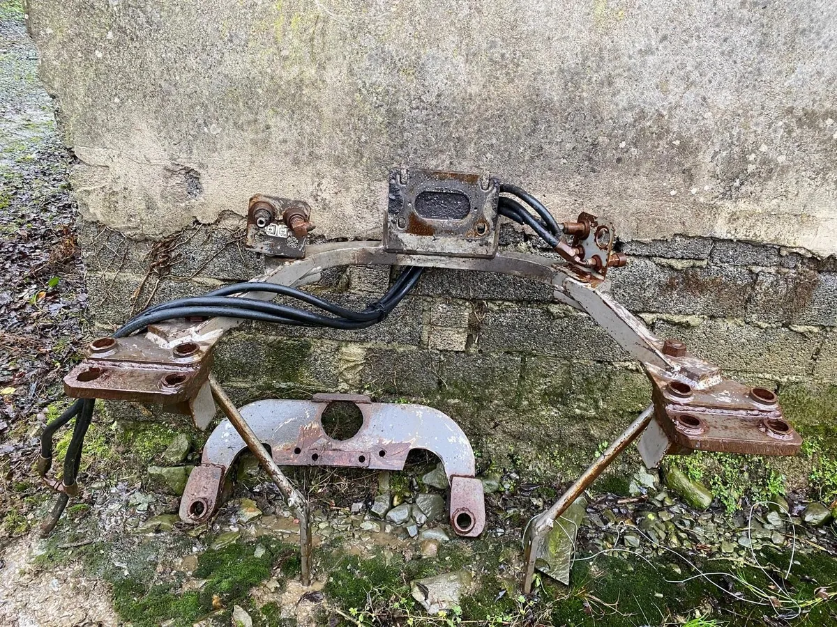 Front Loader for MF 290 - Image 4