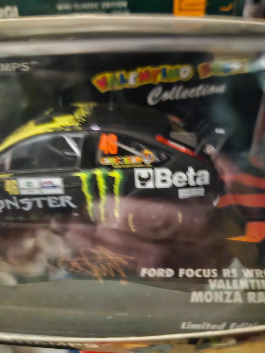 Corgi Minichamps Ford Focus Rally - Image 3