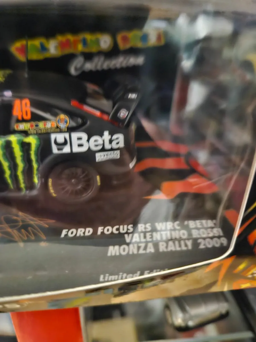 Corgi Minichamps Ford Focus Rally - Image 4