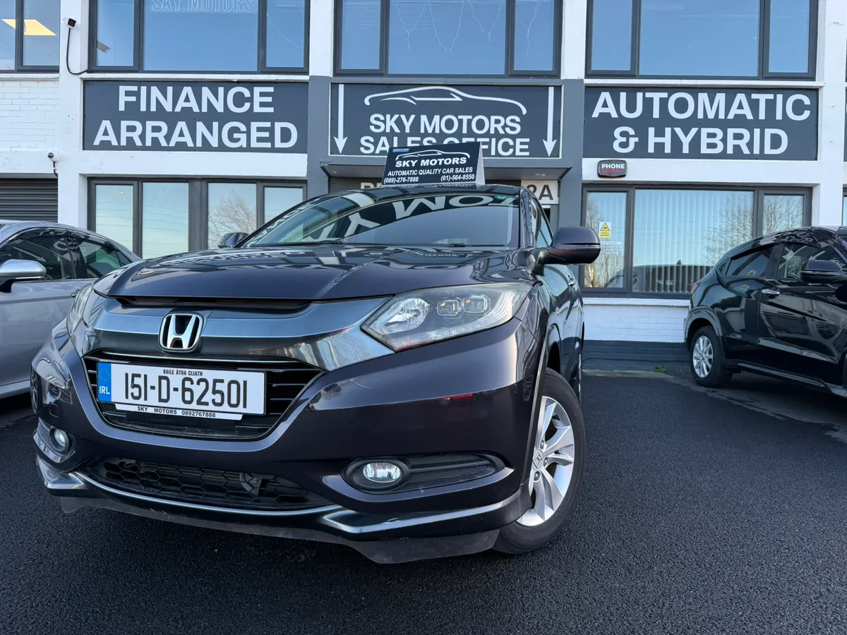 2015 Honda HRV(Vezel)1.5 Hybrid Auto,CAR PLAY - Image 1