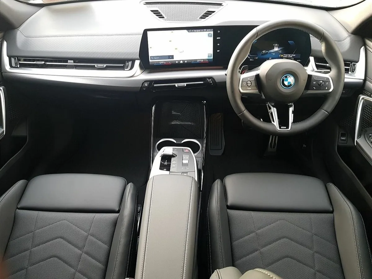 BMW iX2 iX2 eDrive20 M Sport - Image 4